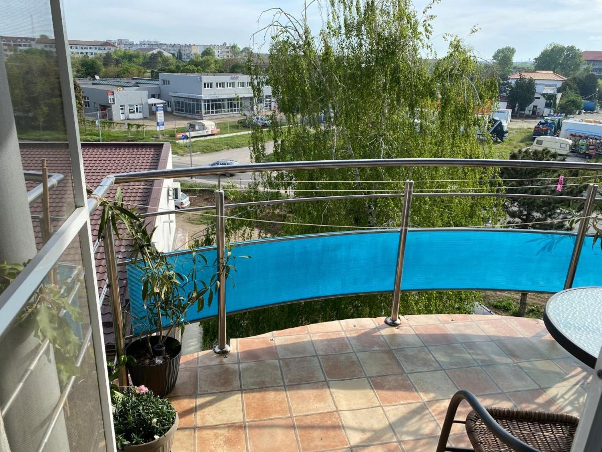 Kallatia Studio Saturn Mangalia Exteriör bild